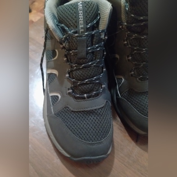Merrell Kid's Oakcreek Mid Lace Waterproof Hiking Boot - Picture 3 of 9
